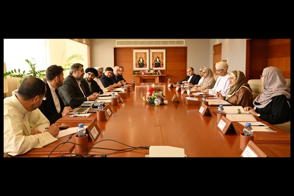 التعاون التعليمي والتكنولوجي لمنظمة سينوفو الدولية مع دولة عمان