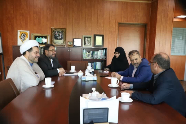 لقاء الأمين العام لـشبكة كومستيك الإسلامية حول الجامعات الافتراضية مع رئيس جامعة طهران للعلوم الطبية