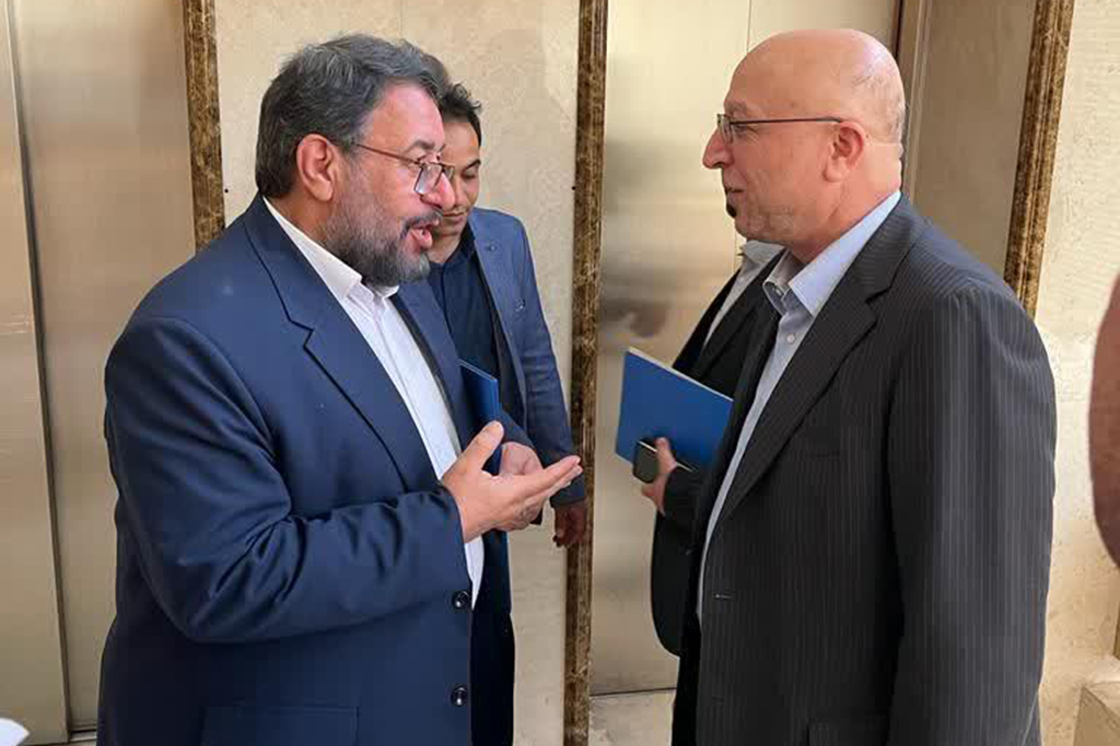تركيز وزير العلوم والبحوث والتكنولوجيا الإيراني على الاستفادة من فرصة التعاون العلمي والتكنولوجي الدولي مع العالم الإسلامي