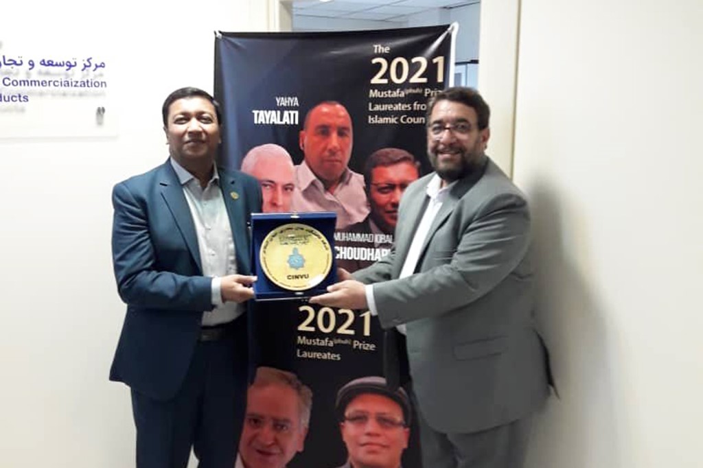 Meeting of the Secretary General of CINVU with the Coordinator General of COMSTECH