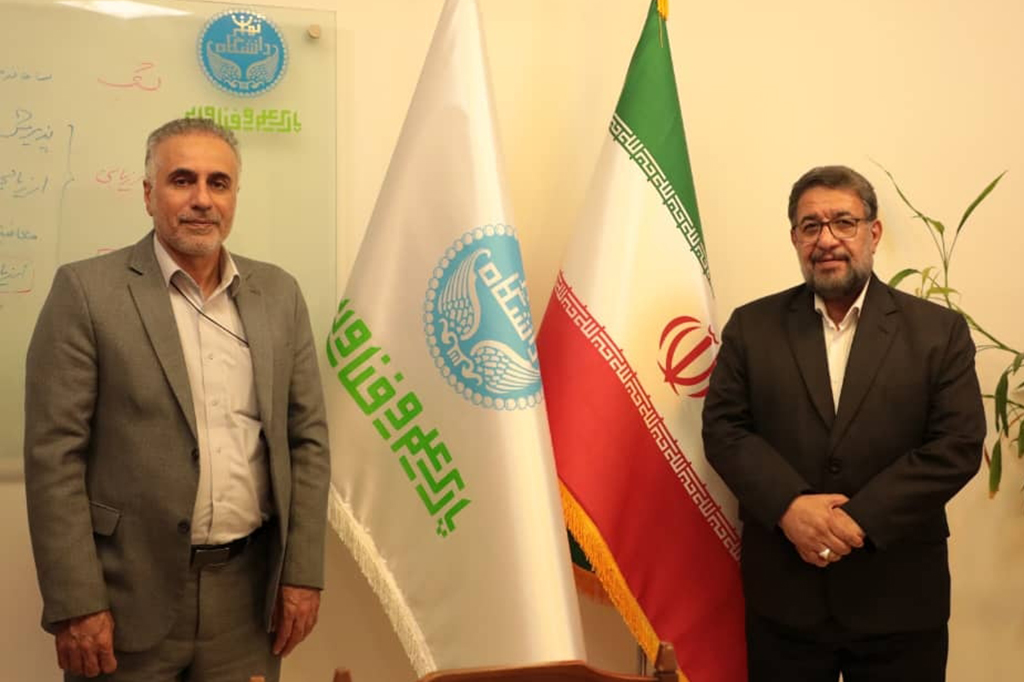 The CINVU' Secretary General met with the Tehran University Science and Technology Park' Dean