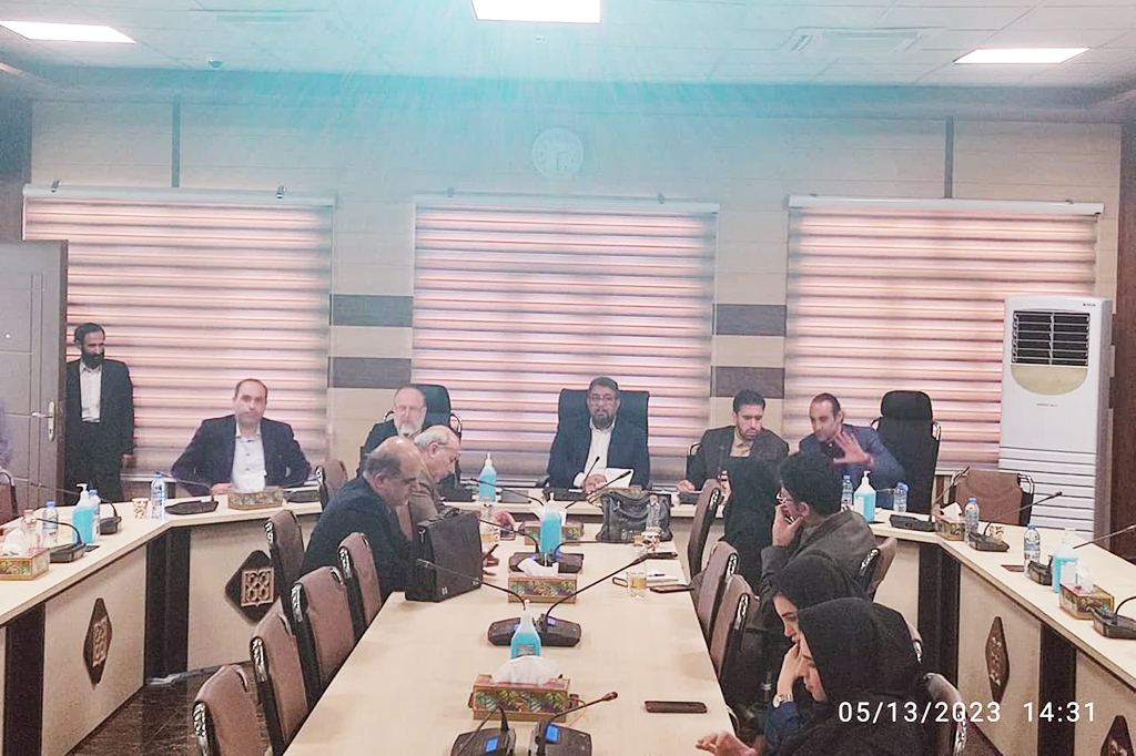 The First Meeting of Research Committee of CINVU Was Held