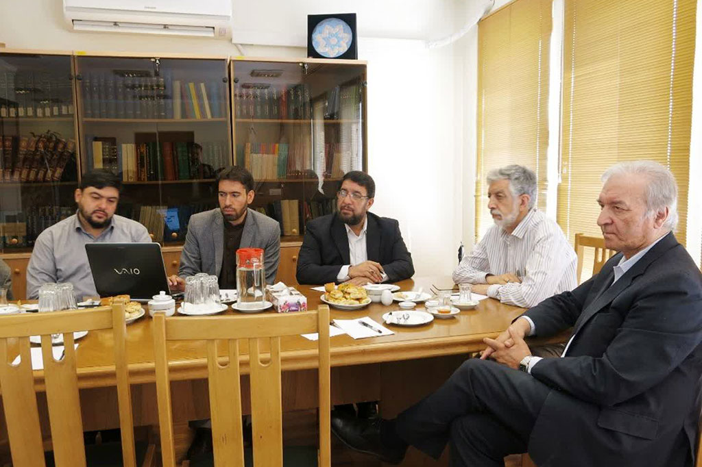 Meeting of the Secretary General of CINVU with the President of the Academy of Persian Language and Literature