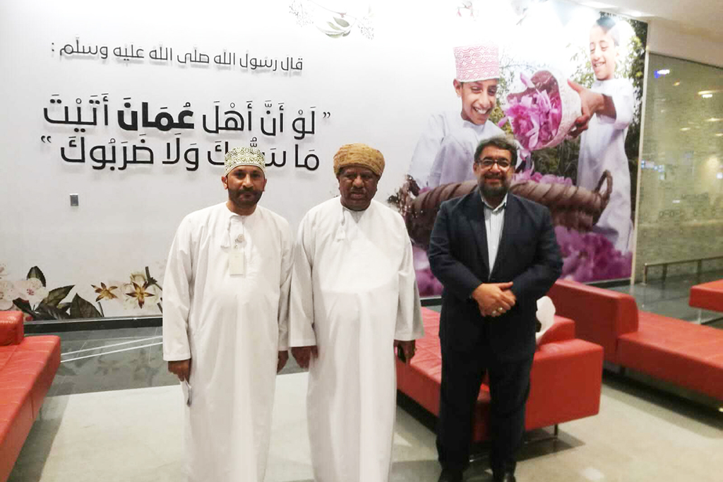 The Secretary General and a Group of Directors of CINVU Have Traveled to Oman