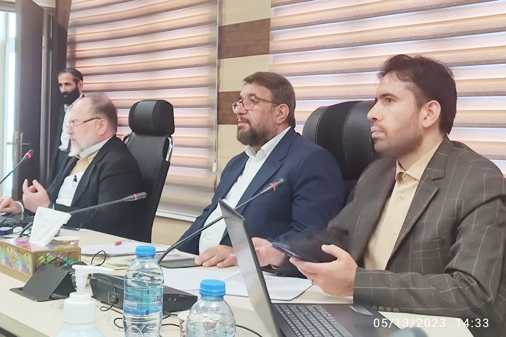The First Meeting of Research Committee of CINVU Was Held