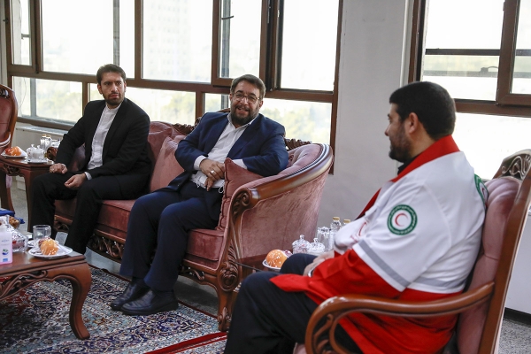 دیدار دبیرکل شبکه دانشگاه‌های مجازی جهان اسلام با رئیس جمعیت هلال‌احمر جمهوری اسلامی ایران